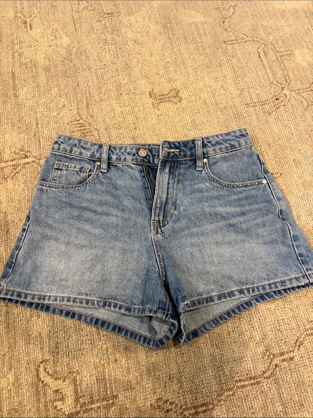 Bayeas Classic High-Rise Denim Shorts - Light Blue